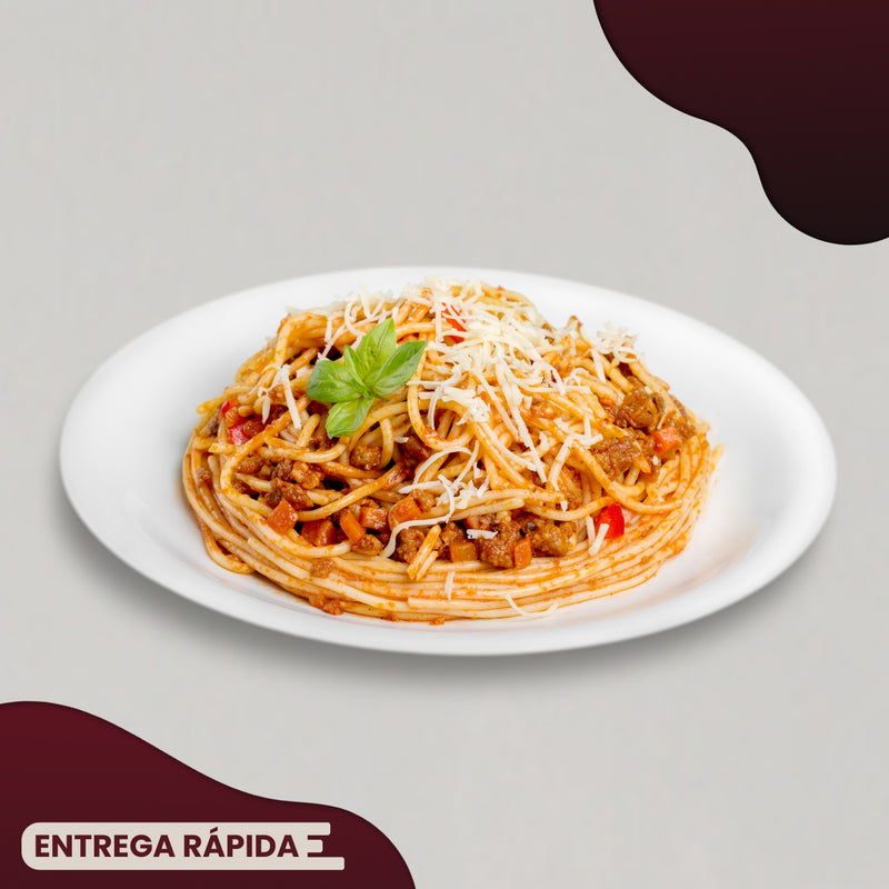 Macarrão na Chapa 🍝 |Cubos de frango, calabresa, cebola, tomate, milho|